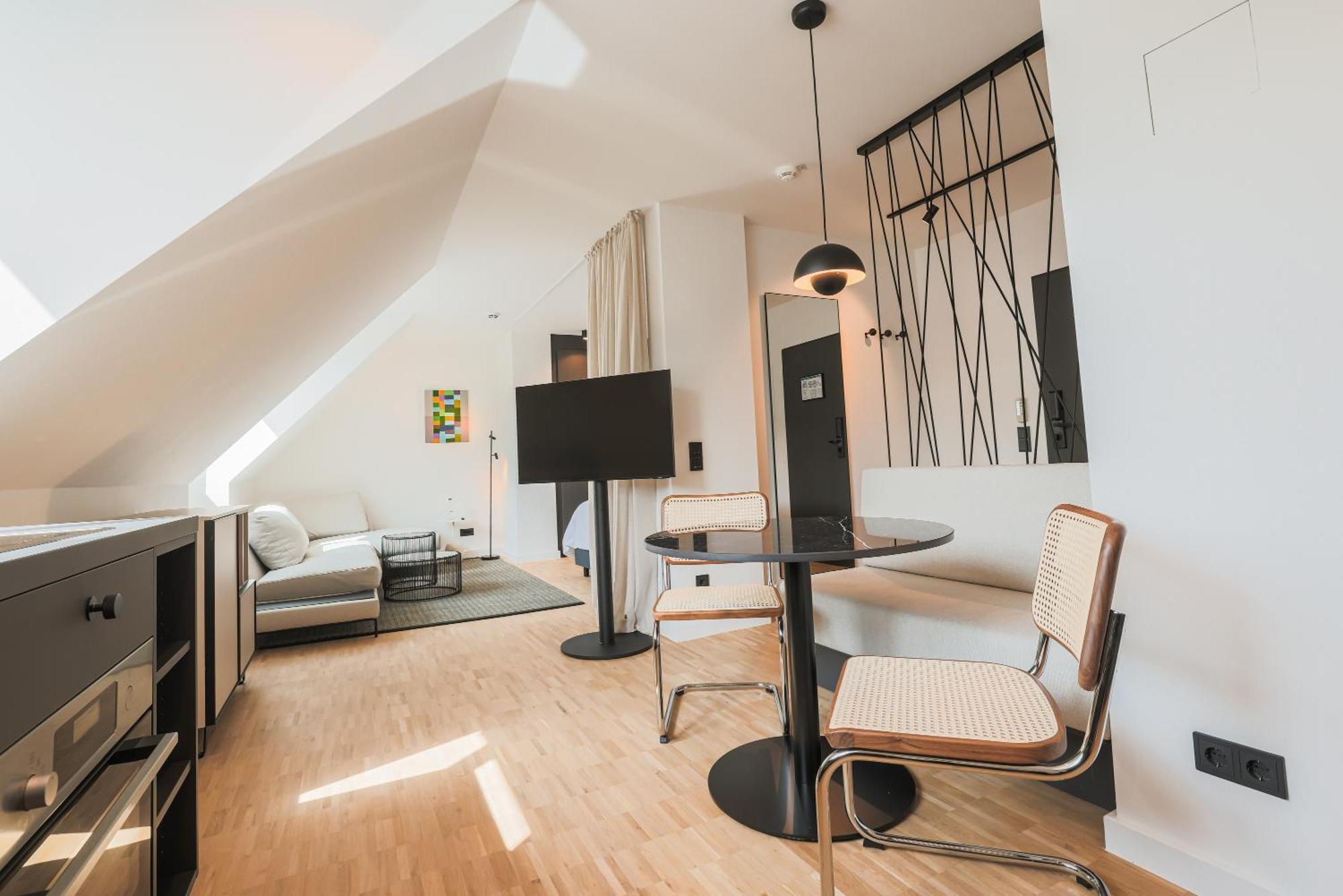 Bob W Schwabing 4* München